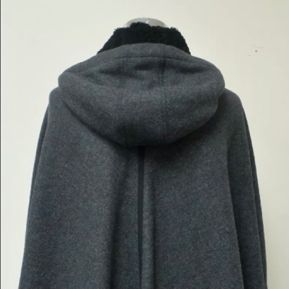 HIGH by Claire Campbell gray/black wool cape - Picture 8 of 9